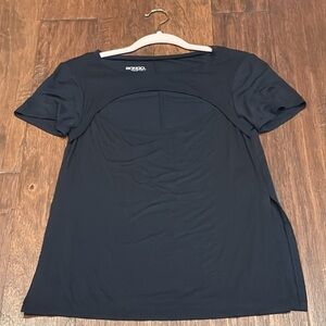 BRAND NEW! Medium Black BONGO Cut Out Front Short Sleeve Women's Tee
